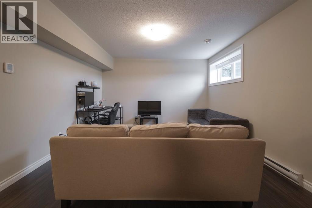 356 Dixon Road - Image 37