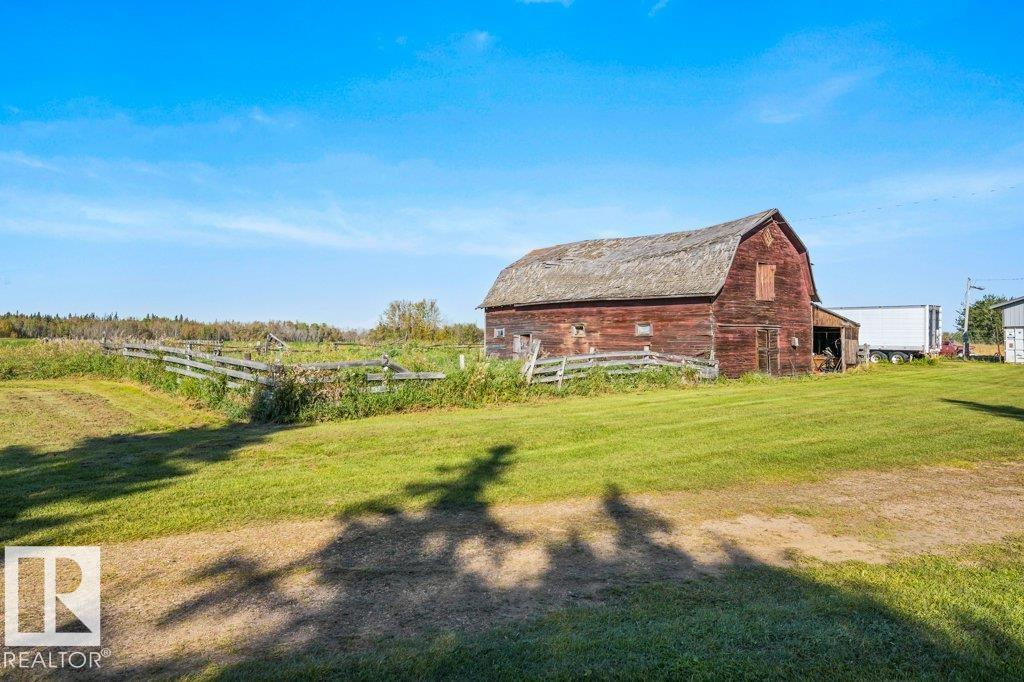 58231 Rge Rd 222 - 32