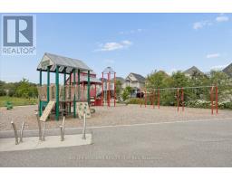 668 Mcgregor Farm Trail, Newmarket, ON L3X1C8 Photo 18