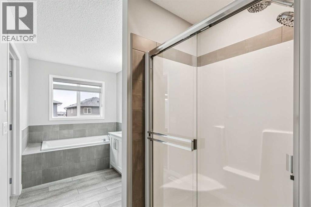 1020 Chinook Gate Heath SW - Image 27