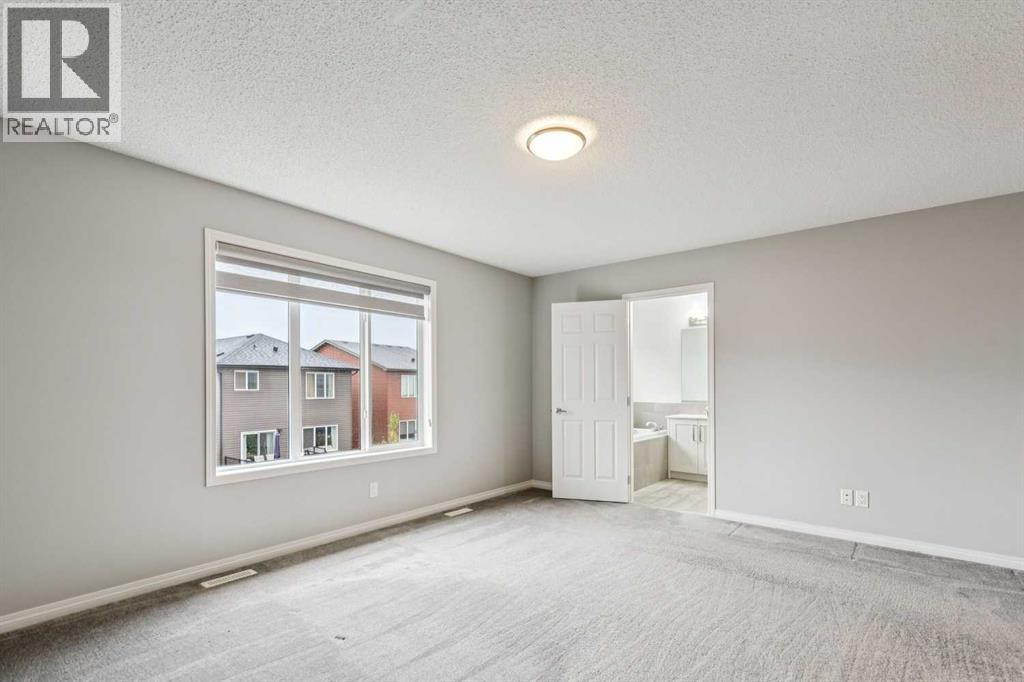 1020 Chinook Gate Heath SW - Image 24