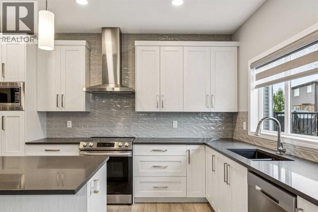 1020 Chinook Gate Heath SW - 13