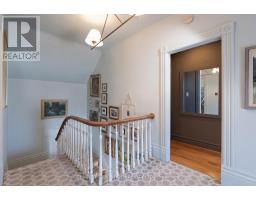 90 Cumberland Street, Barrie, ON L4N2P7 Photo 34