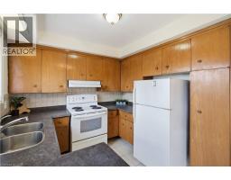 1101 Mohawk Road E, Hamilton, ON L8T2S4 Photo 11