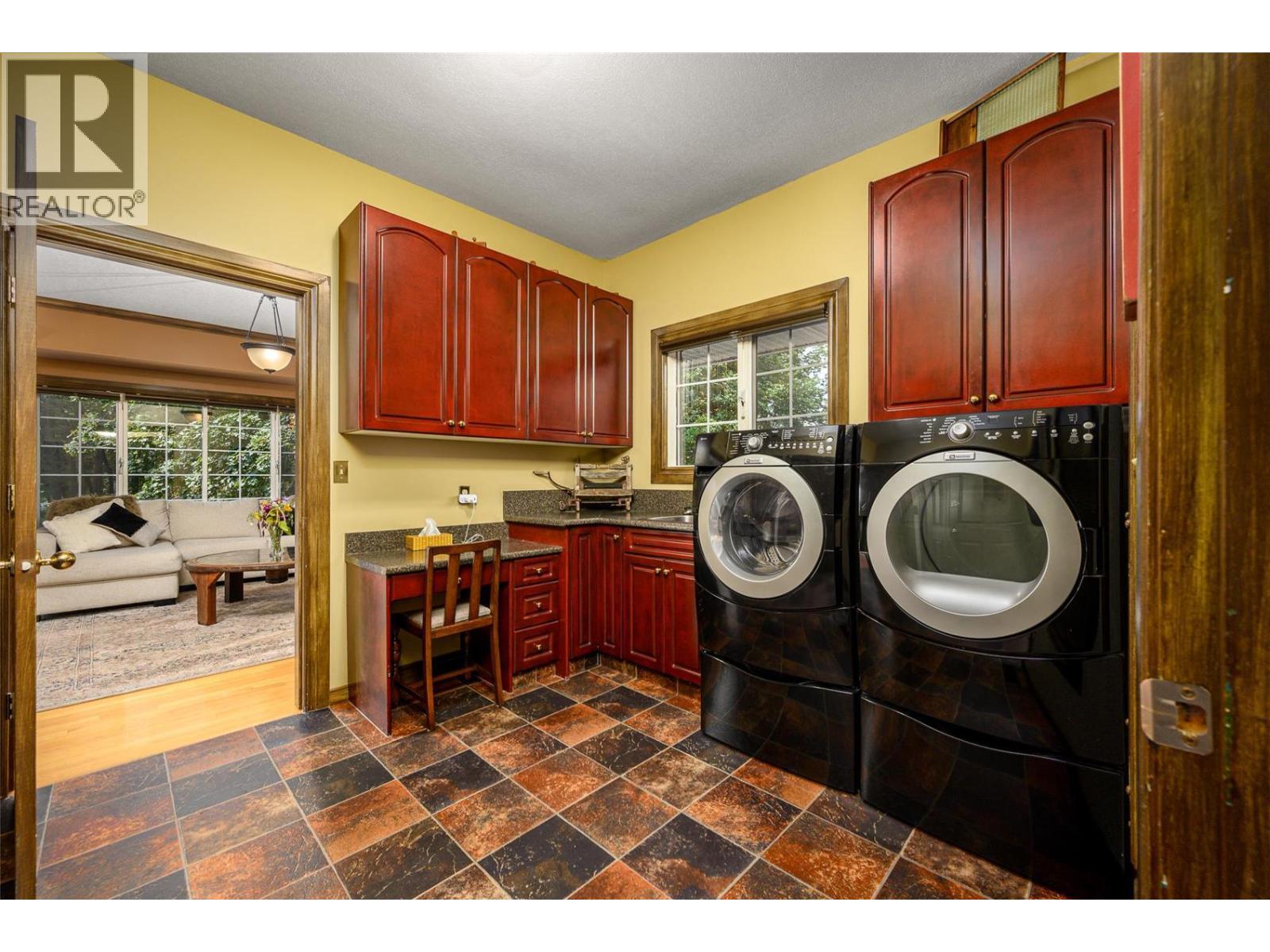 9310 Kalamalka Road - 49