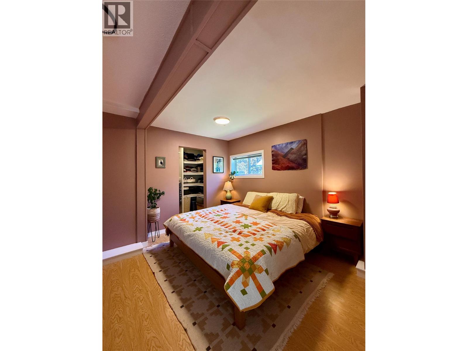 225 Dalgren Street - 26