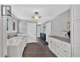 Bedroom 2 - 1526 Green Glade, Mississauga, ON L5J1B5 Photo 16