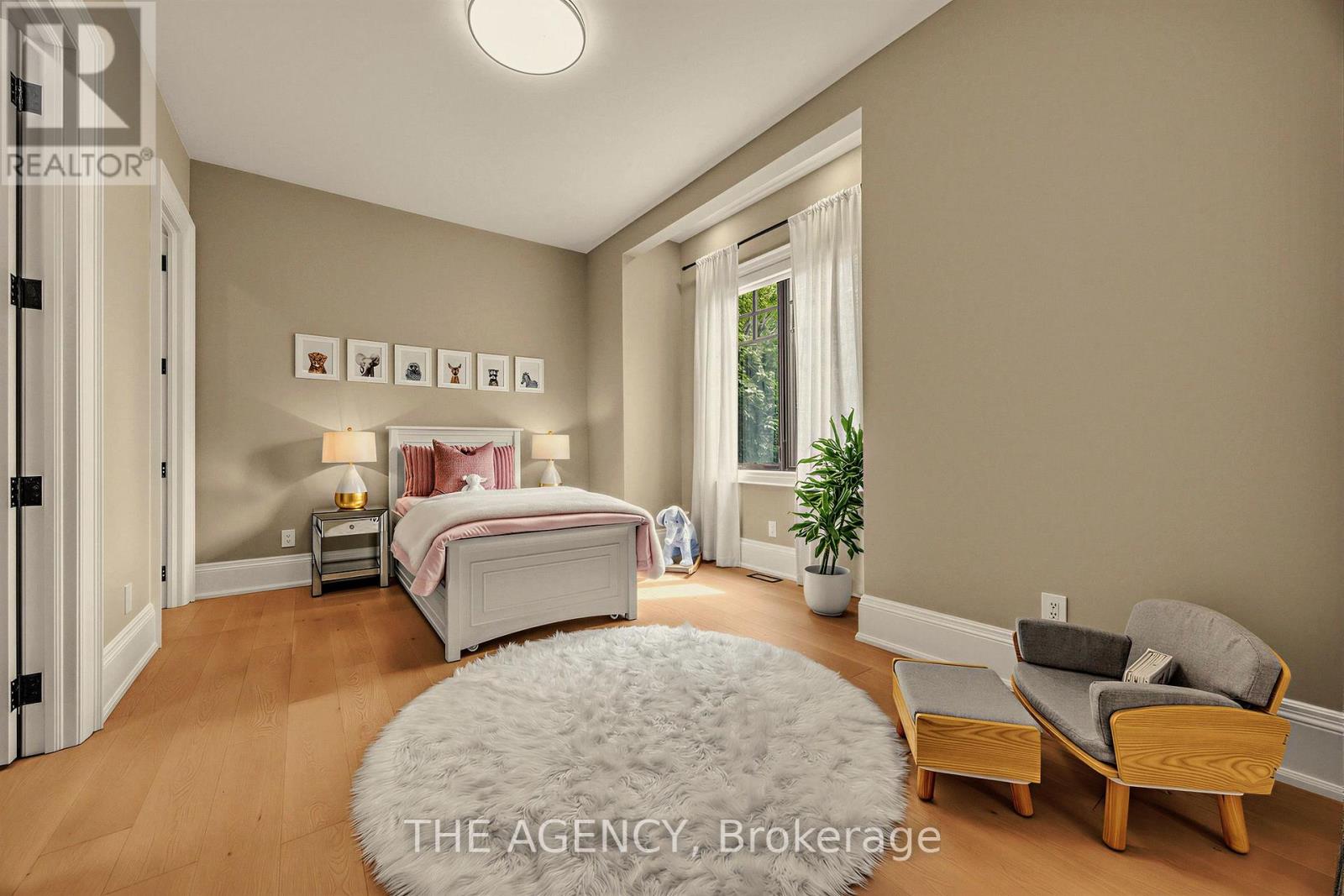 1529 VENETIA DRIVE - Image 32