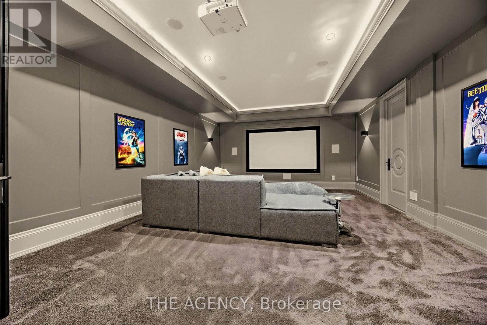 1529 VENETIA DRIVE - 40