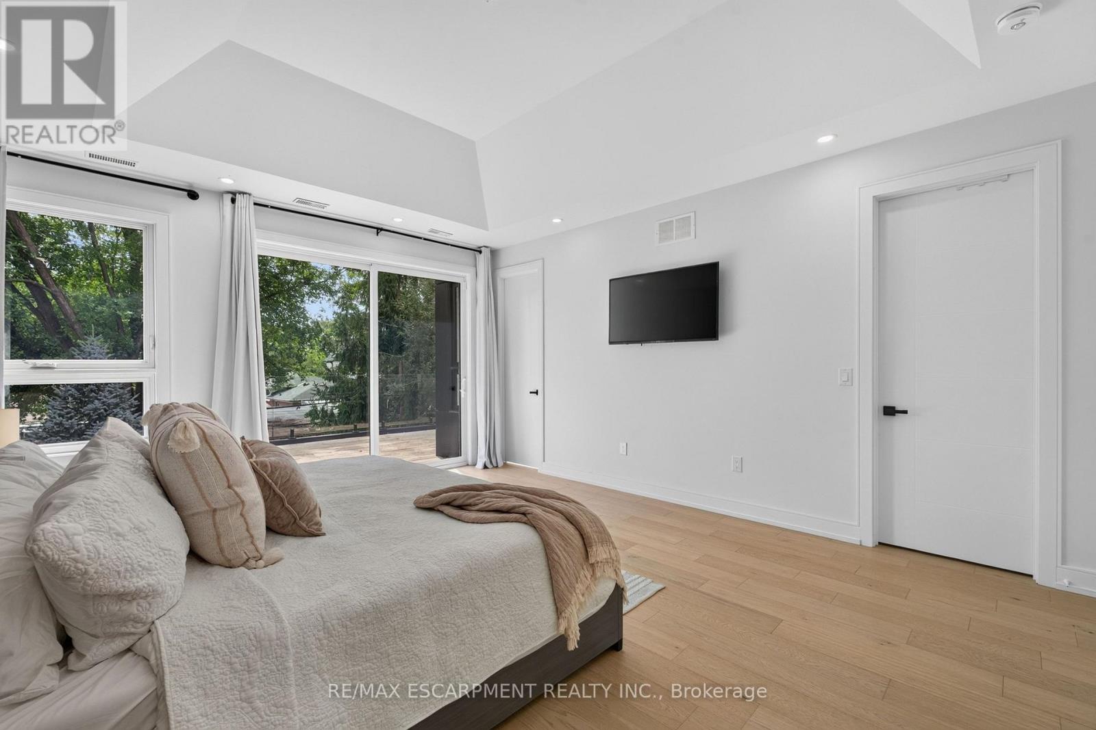 73 ELMA STREET - 15