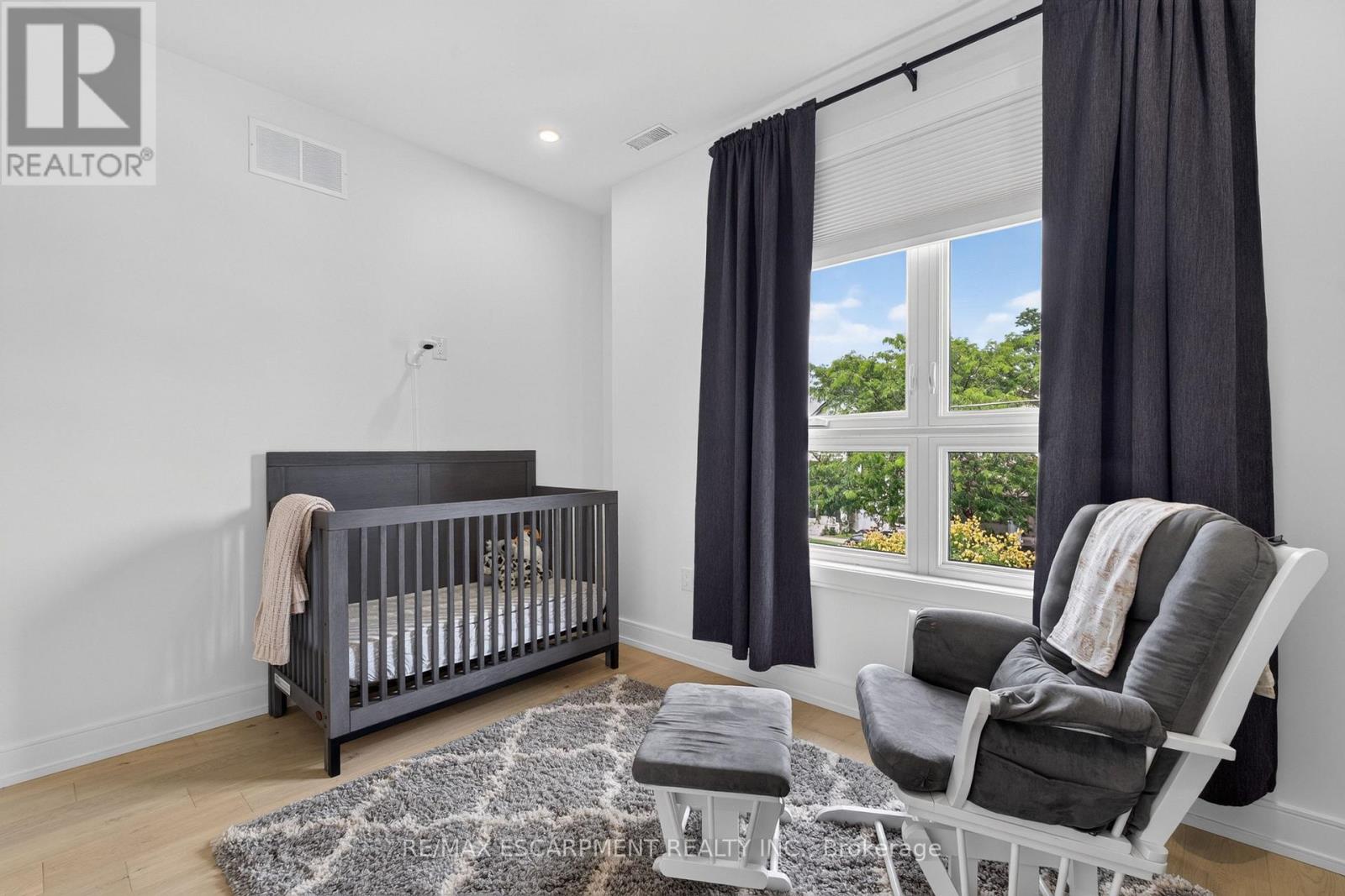 73 ELMA STREET - 23