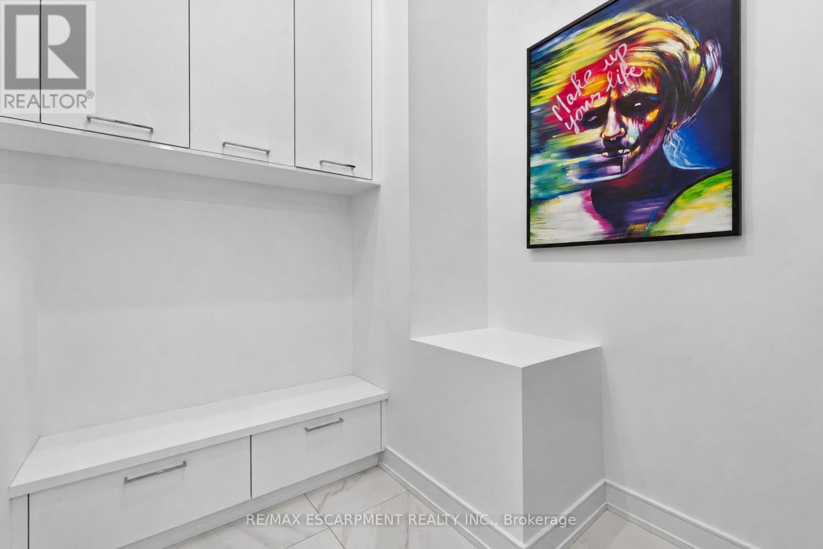 73 ELMA STREET - 28