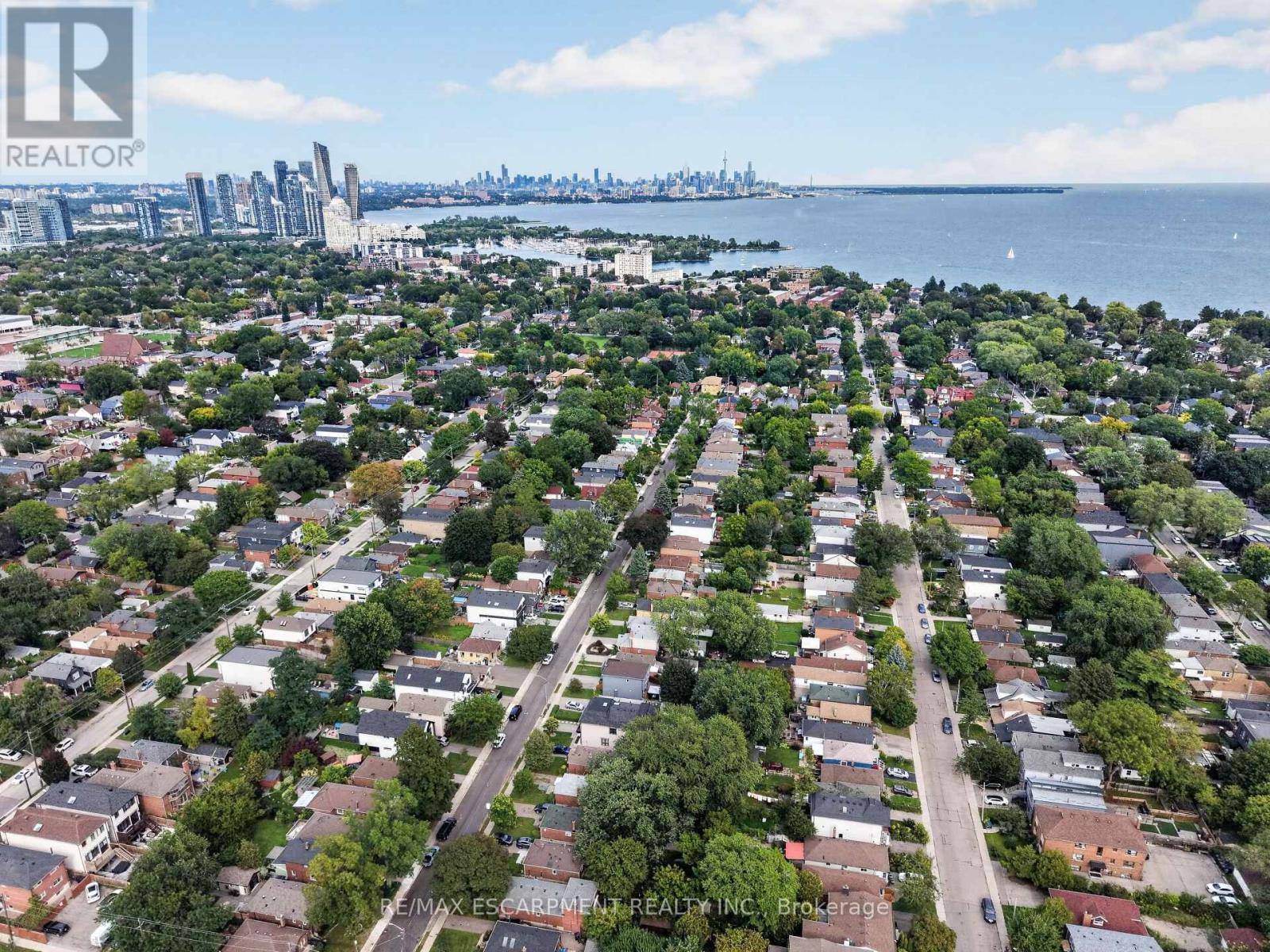 73 ELMA STREET - 43