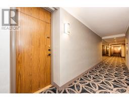 Bathroom - #1906 - 240 Scarlett Road, Toronto, ON M6N4X4 Photo 7