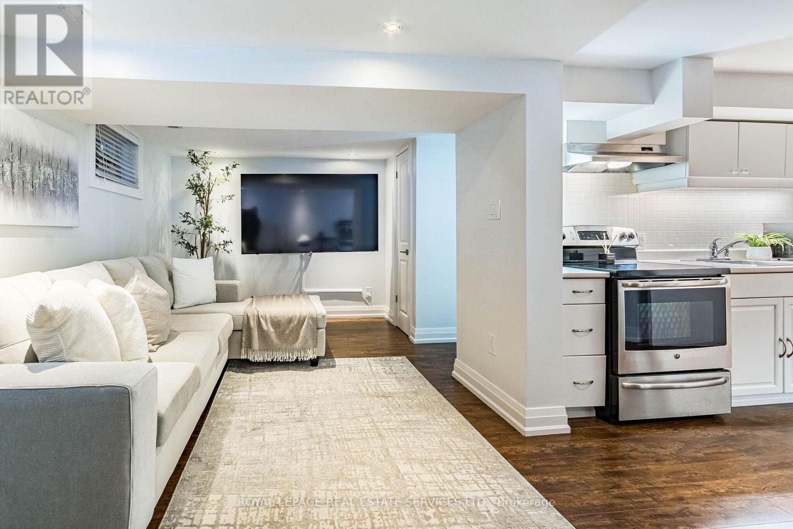 1192 FLAGSHIP DRIVE - 22