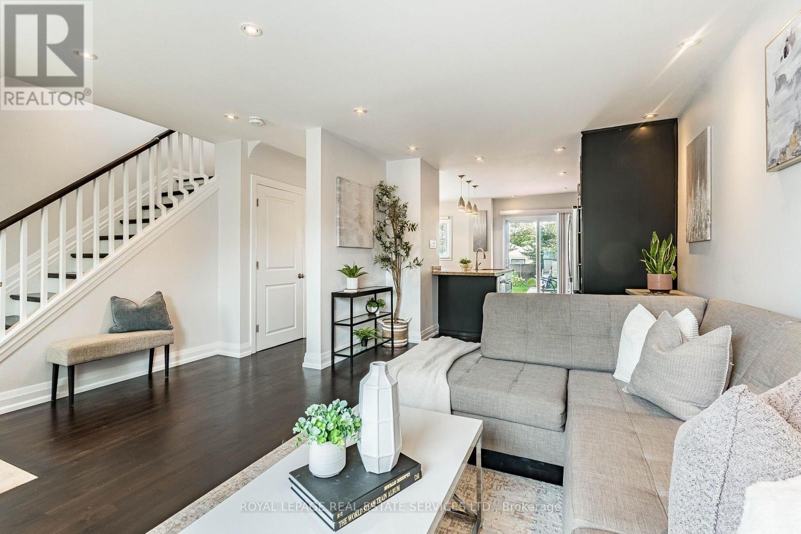 Photo of 1192 FLAGSHIP DRIVE