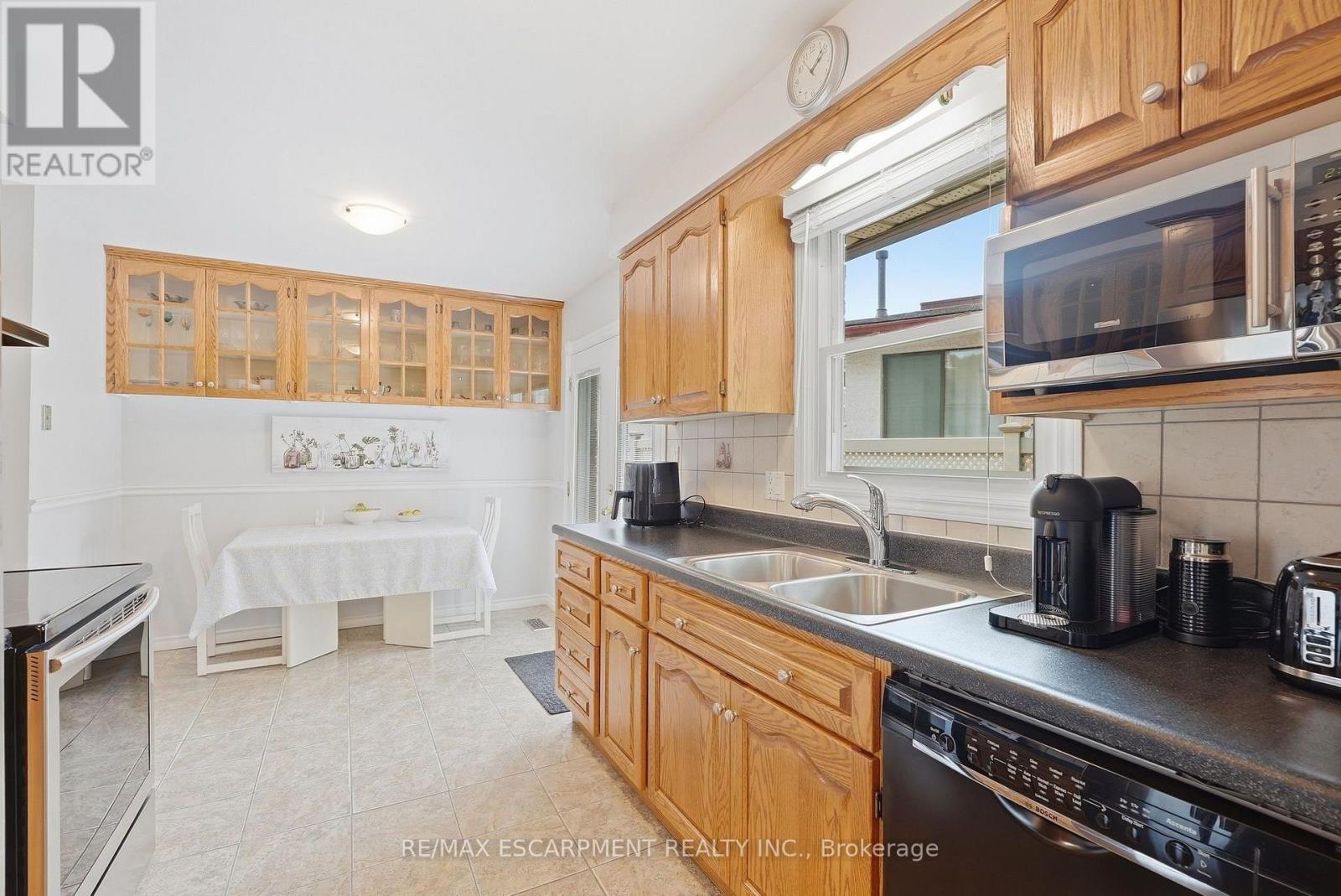 10 AUDUBON STREET N - 12