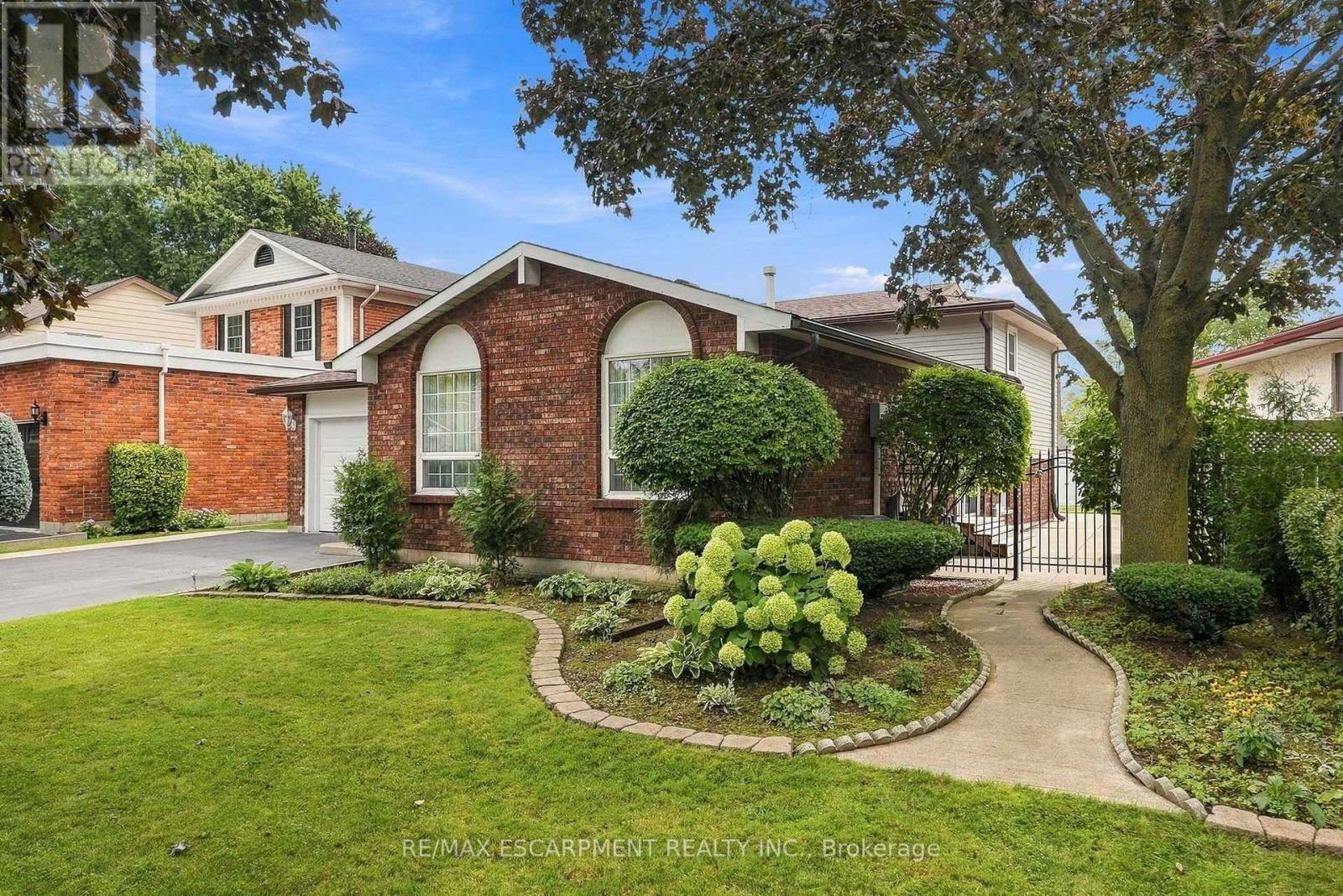 10 AUDUBON STREET N - 2
