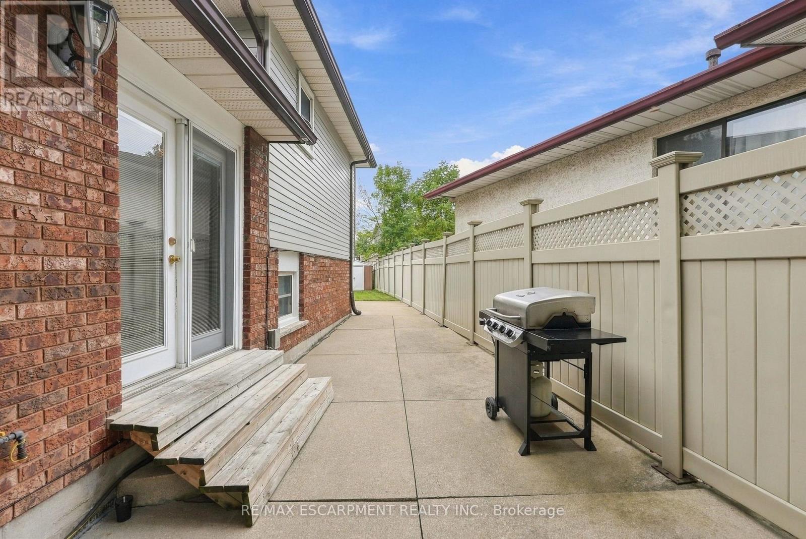 10 AUDUBON STREET N - 37