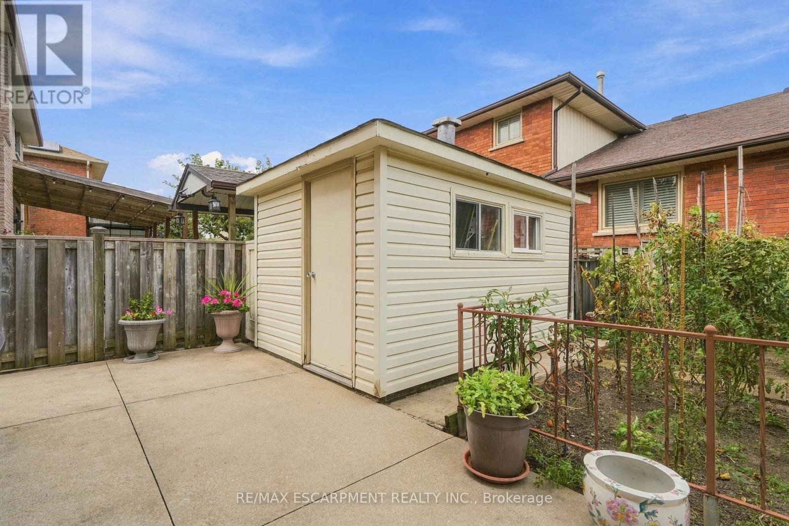 7 VINEHILL DRIVE - 45