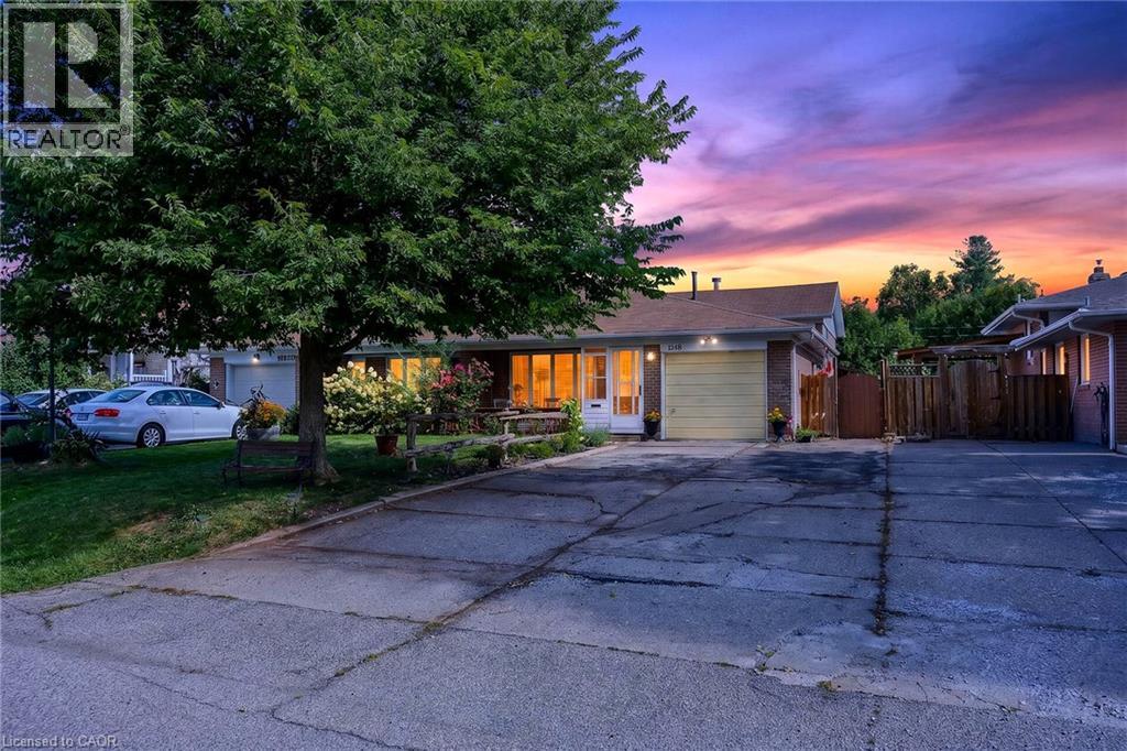 1308 REDBANK Crescent - Image 26