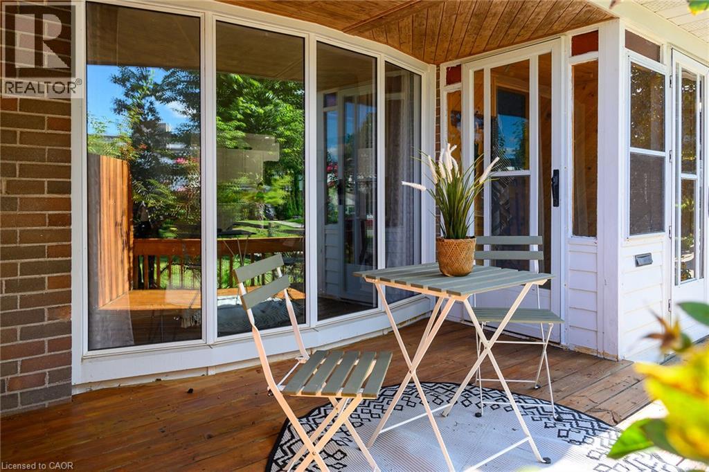1308 REDBANK Crescent - 4