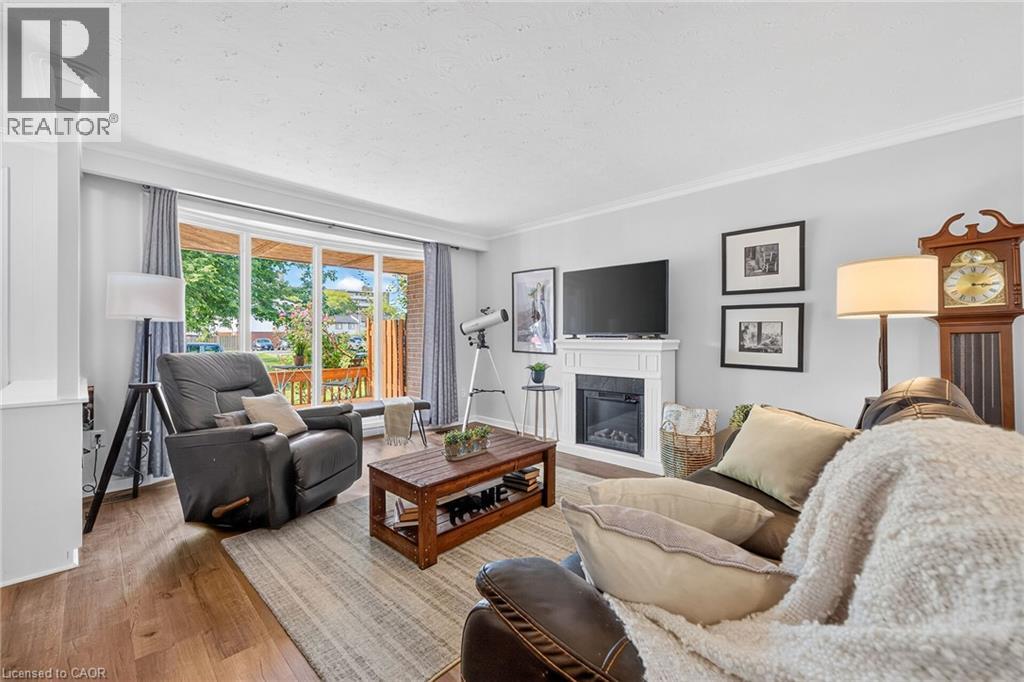 Photo of 1308 REDBANK Crescent