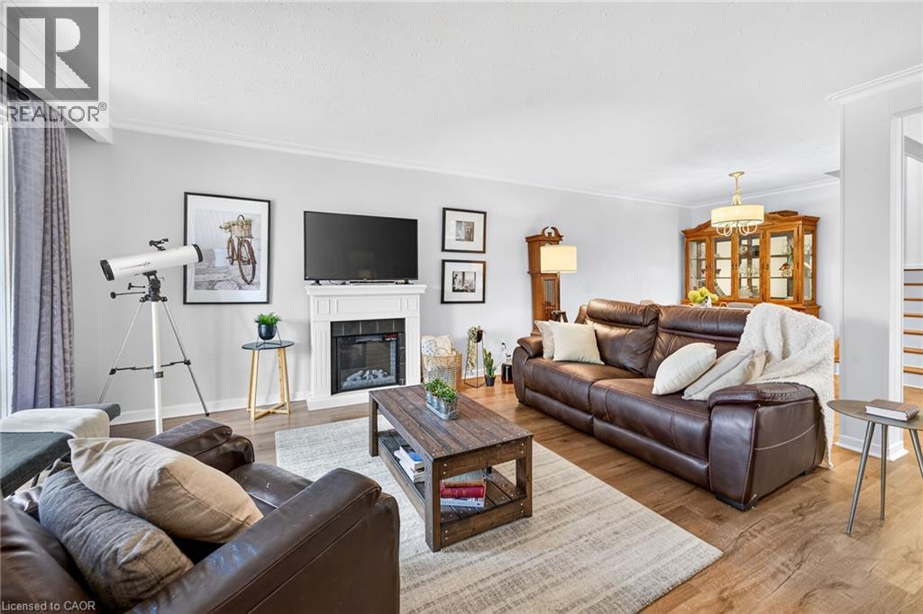 Photo of 1308 REDBANK Crescent