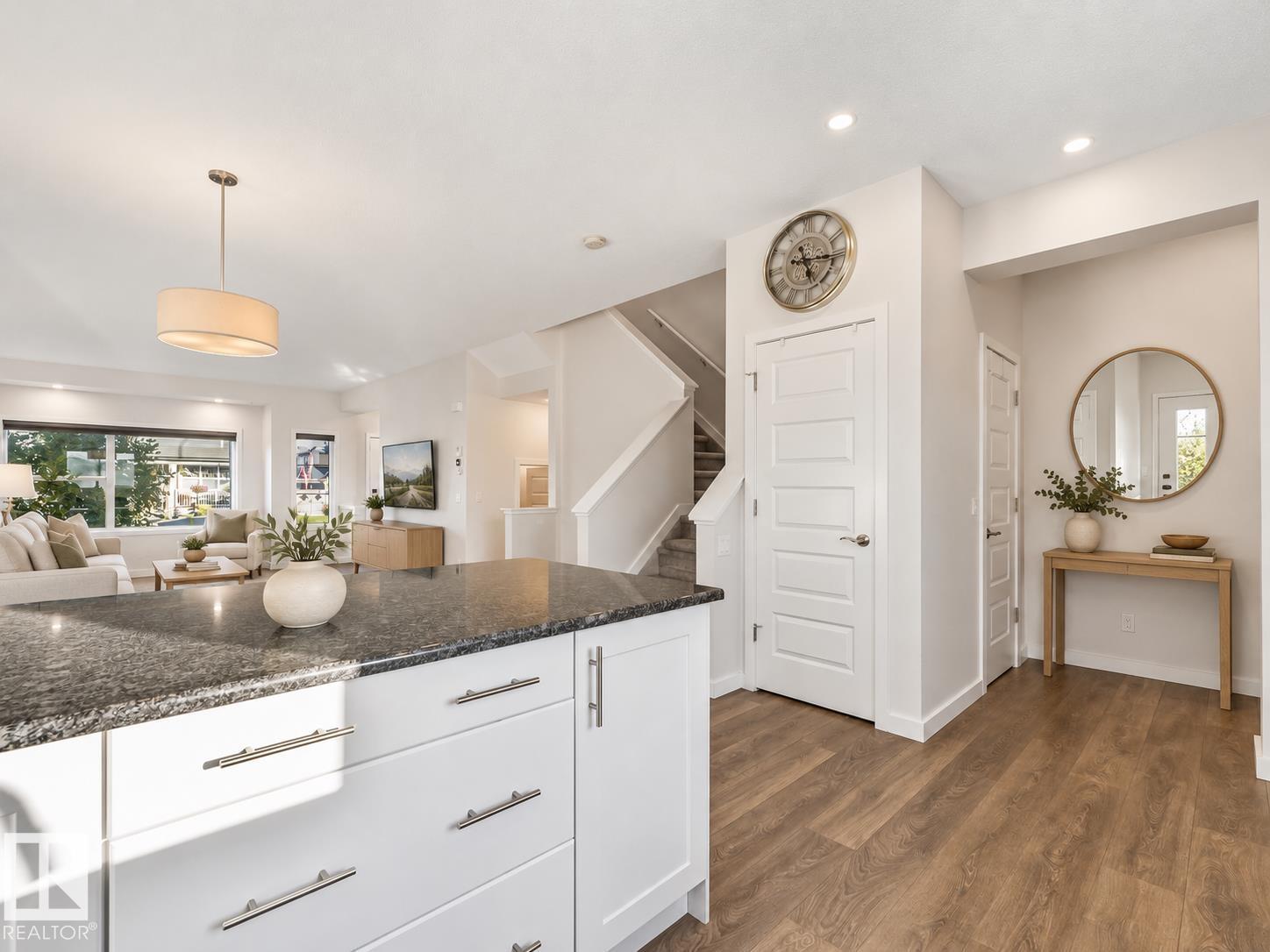 288 CHARLESWORTH DR SW - 13