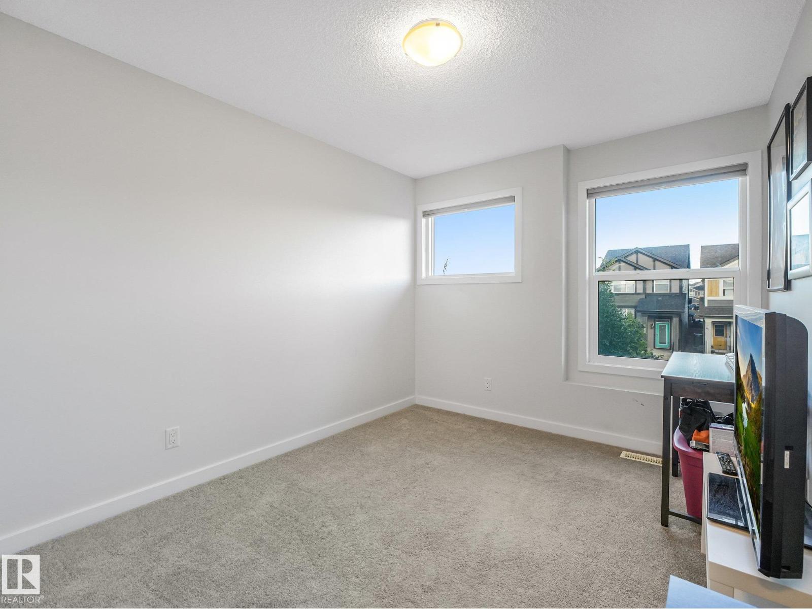 288 CHARLESWORTH DR SW - 20