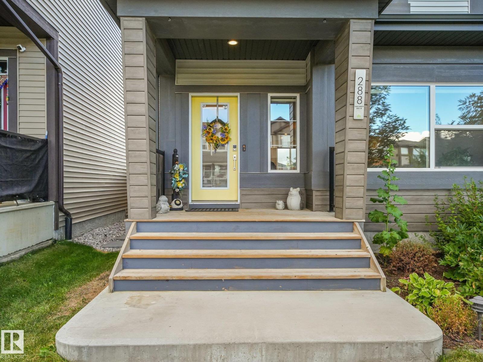 288 CHARLESWORTH DR SW - 4