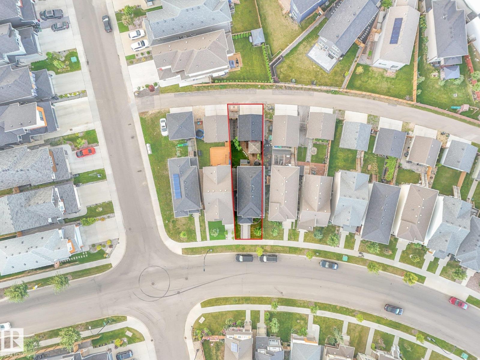 288 CHARLESWORTH DR SW - 62