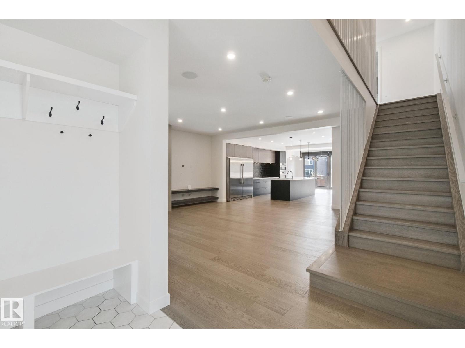 10925 UNIVERSITY AV NW - Image 4