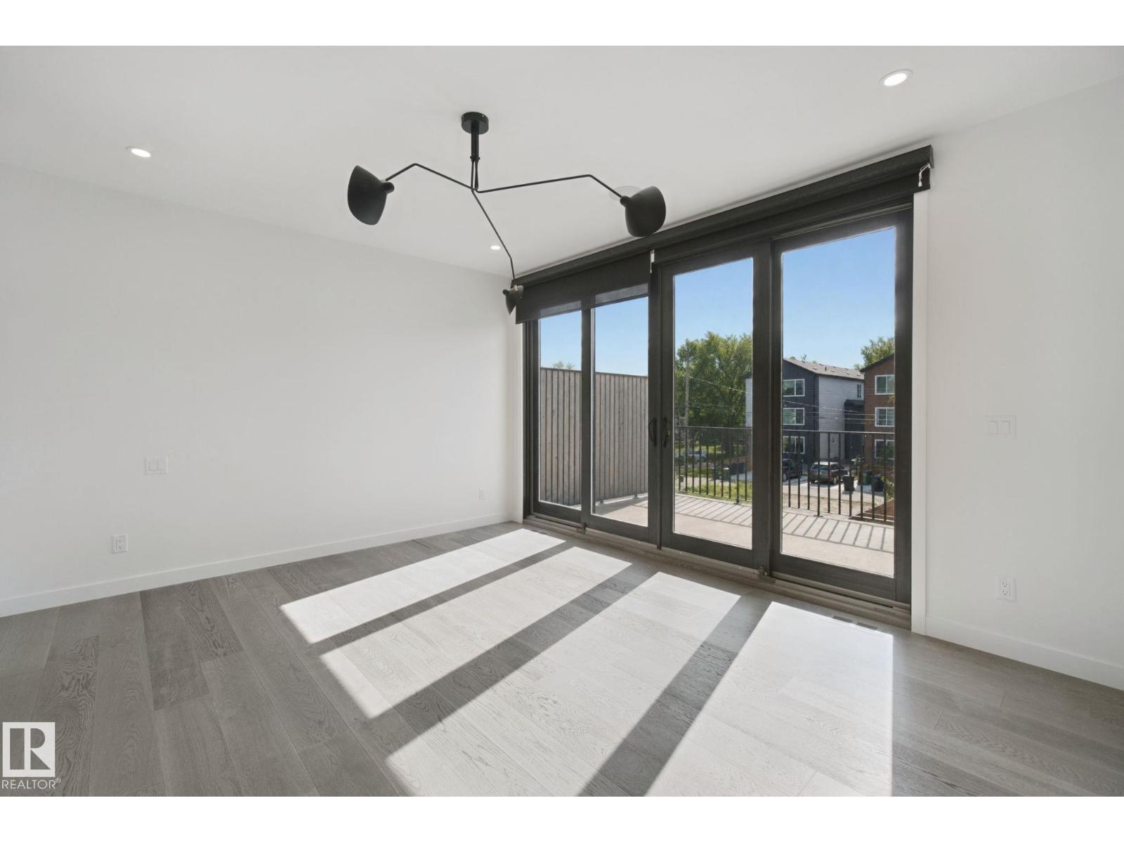 10925 UNIVERSITY AV NW - Image 25