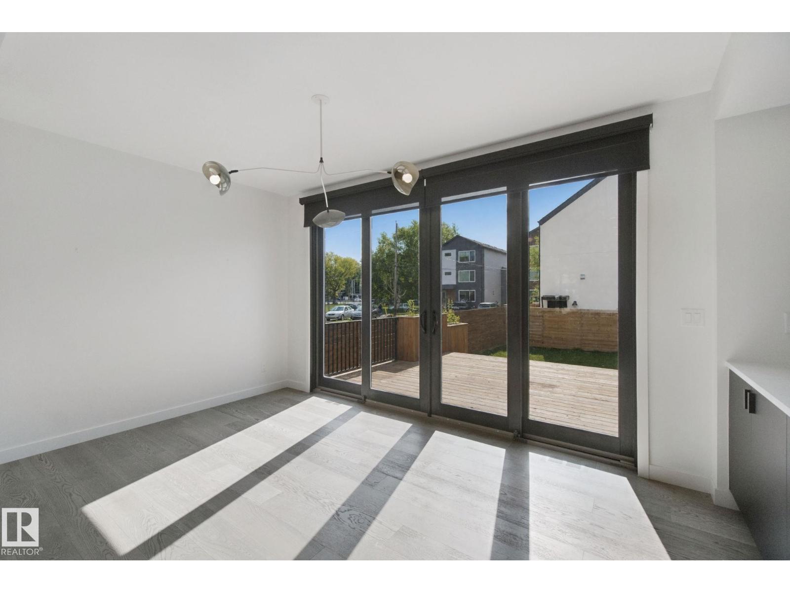 10925 UNIVERSITY AV NW - Image 17