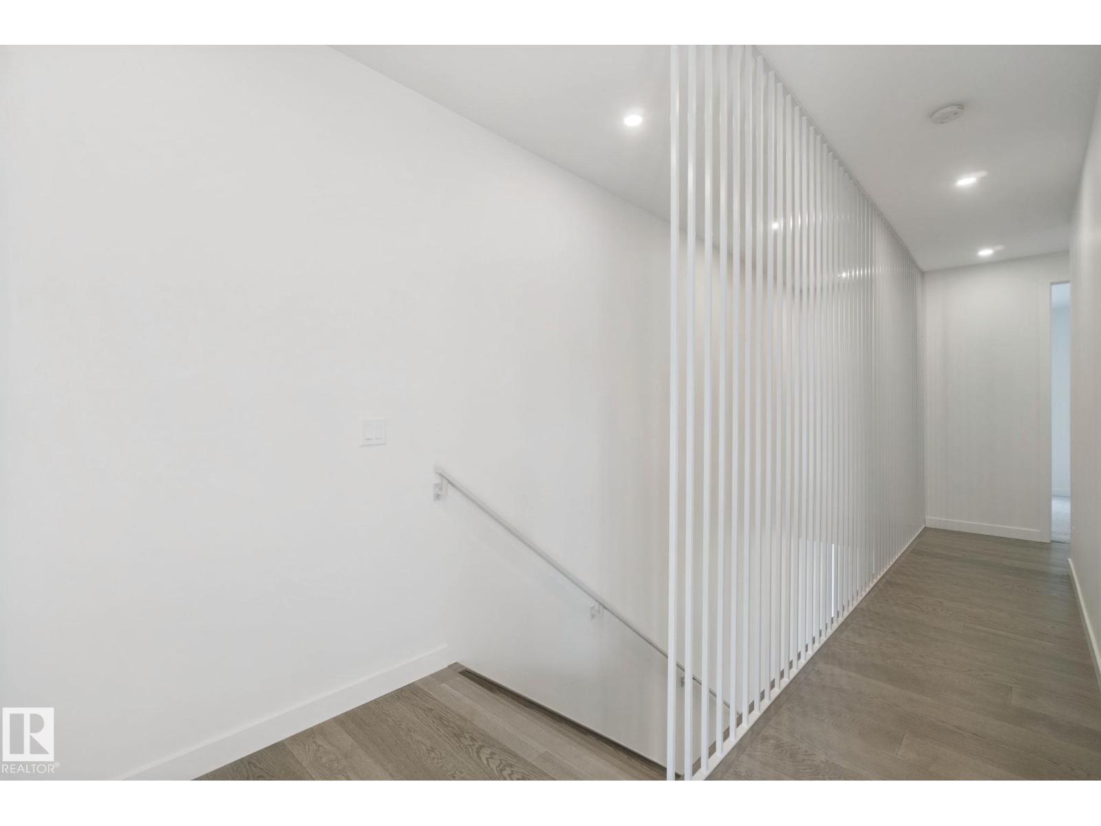 10925 UNIVERSITY AV NW - 23