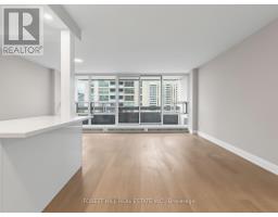 813 - 140 Elm Ridge Drive, Toronto, ON M6B1B1 Photo 14