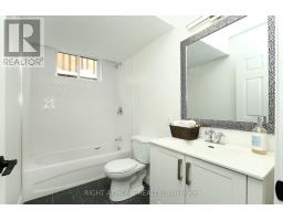 Bsmt - 35 Woodward Avenue, Brampton, ON L6V1K2 Photo 12