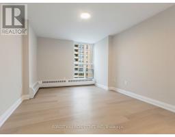 813 - 140 Elm Ridge Drive, Toronto, ON M6B1B1 Photo 29
