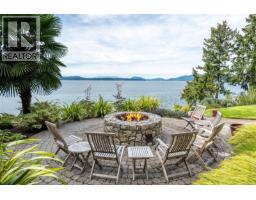 8530 & 8520 West Saanich Rd, North Saanich, BC V8L5W1 Photo 12