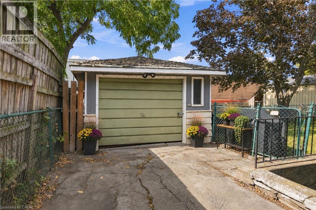 180 TERRACE Drive - Image 20