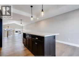 Kitchen - 47 Bloomington Way, Chatham, ON N7L0H2 Photo 9