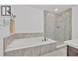 264 Arkona, Lakeshore, ON N8L0S6 Photo 31