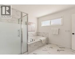 312 Lucas Way Nw, Calgary, AB T3P0R5 Photo 33