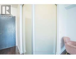 2212 - 770 Bay Street, Toronto, ON M5G0A6 Photo 18