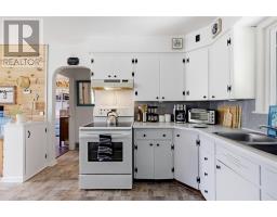 1750 Queen St E, Sault Ste  Marie, ON P6A2H1 Photo 11