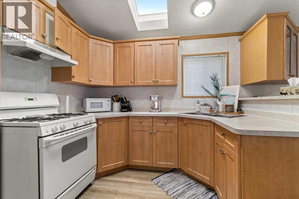 Listing photo – 2042, 25054 South Pine Lake Road, Rural Red Deer County