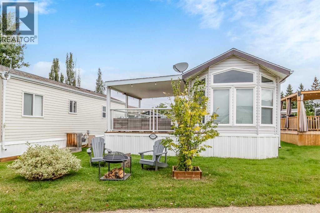 Listing photo – 2042, 25054 South Pine Lake Road, Rural Red Deer County