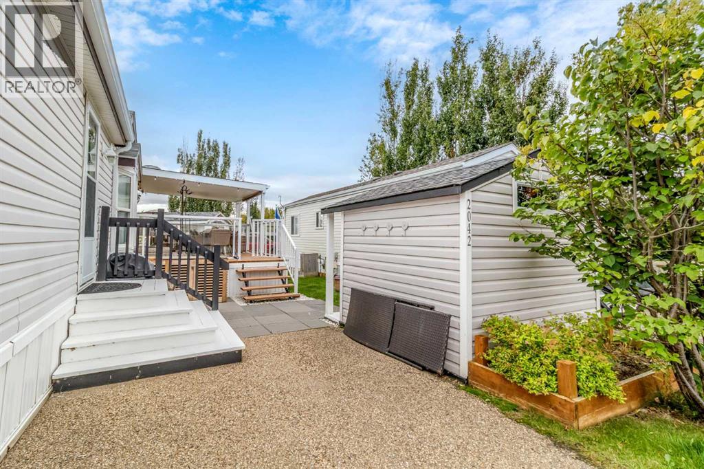 Listing photo – 2042, 25054 South Pine Lake Road, Rural Red Deer County