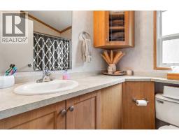 2042, 25054 South Pine Lake Road, Rural Red Deer County, AB T0M1R0 Photo 13
